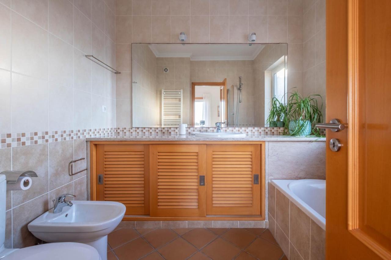 Stunning Sea View Apartment Praia D'El Rey Praia del Rei Exterior photo
